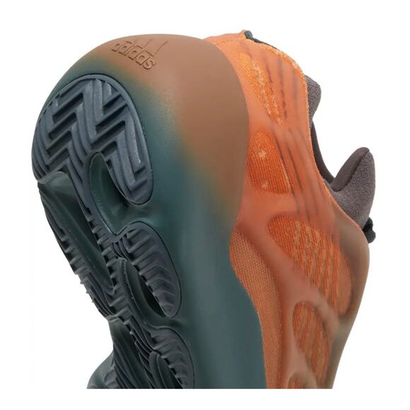 Adidas Yeezy 700 V3 “Copper Fade” Sneakers – NIB – Men’s Size 10 - Picture 10 of 13